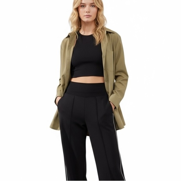 Athleta Tops - Athleta NWOT Olive Green Midday Relaxed Poplin Shirt